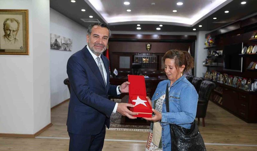Bayrak sevgisi karşılıksız kalmadı