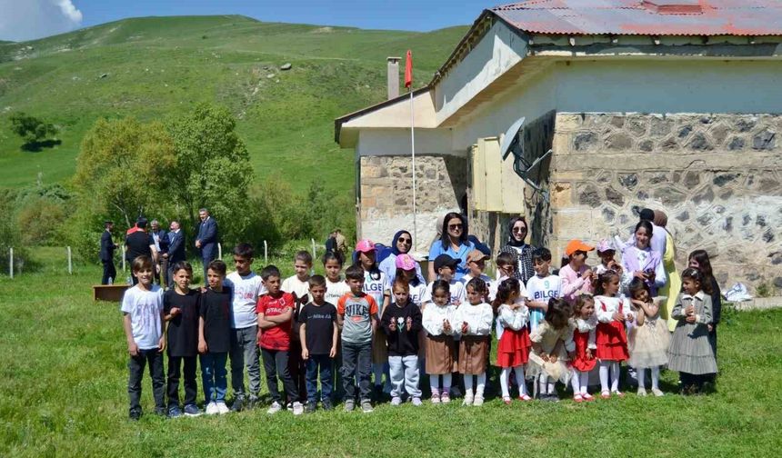 'Orda bir köy var çok da uzak değil' projesi gönülleri ısıttı