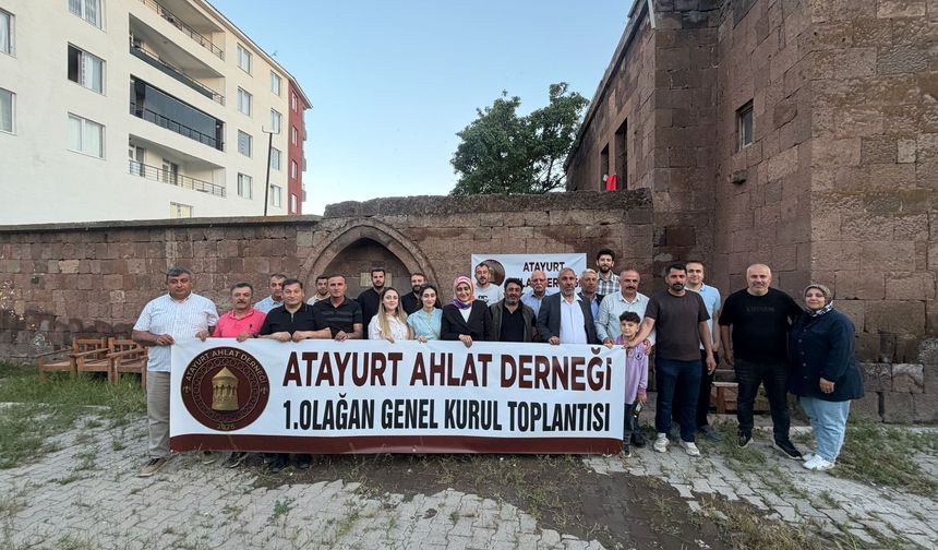 Atayurt Ahlat Derneği ilk genel kurulunu gerçekleştirdi