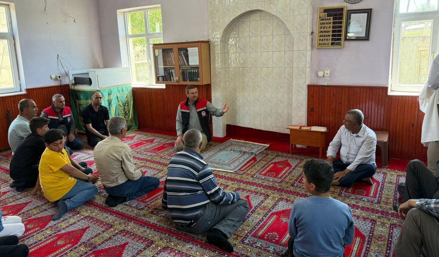 Adilcevaz’da çiftçilerle “Cuma Buluşmaları” devam ediyor