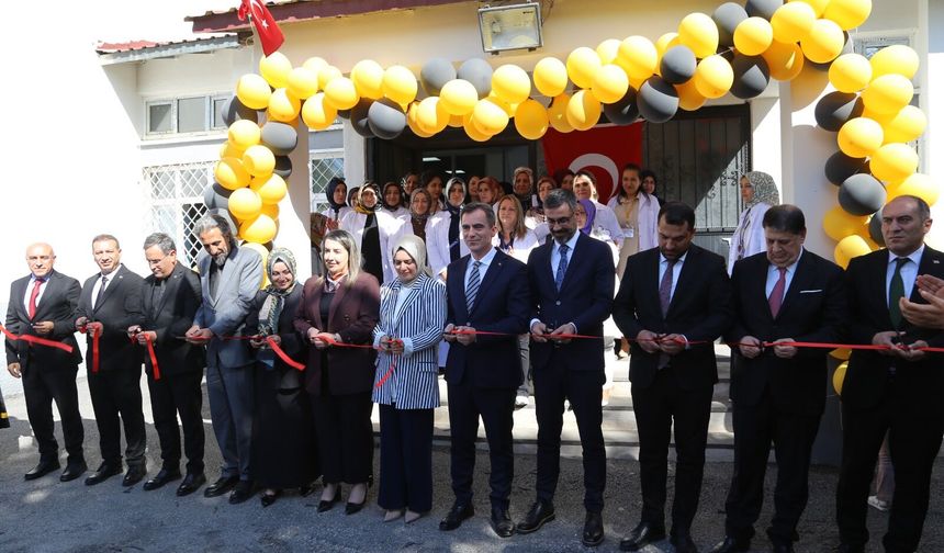 Bitlis’te Halk Eğitim Kursiyerlerinin Eserleri Görücüye Çıktı