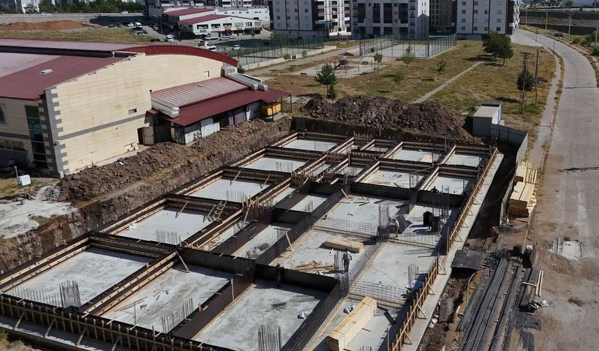Bitlis Belediyesi'nden gençlere modern yaşam ve spor merkezi