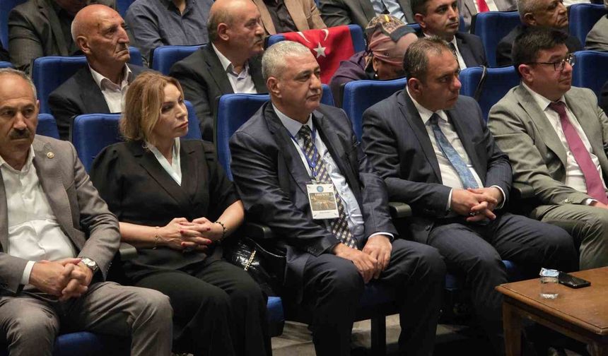 Dört ülkeden Karapapak Türkleri Kars'ta bir araya geldi