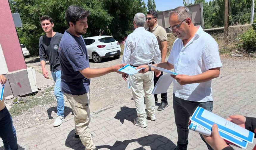 Malazgirt'te kapsamlı sağlık eğitimi için ekipler sahada