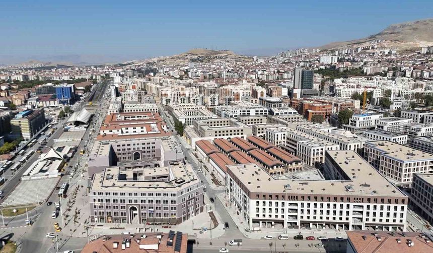 Malatya'nın kalbi yeniden atıyor: Gastronomi sokağında ilk ateş yakıldı