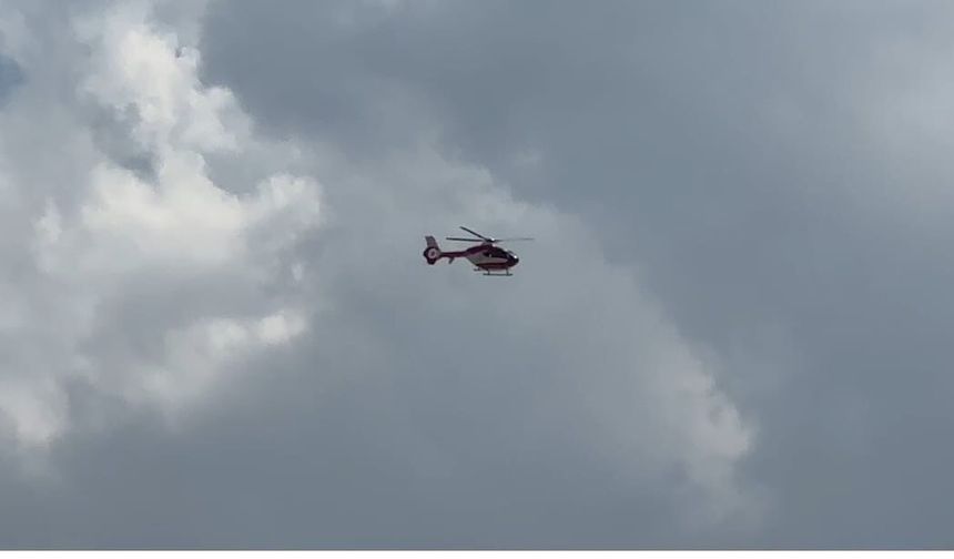 Pnömoni hastası helikopter ambulansla Derecik'ten Yüksekova'ya sevk edildi