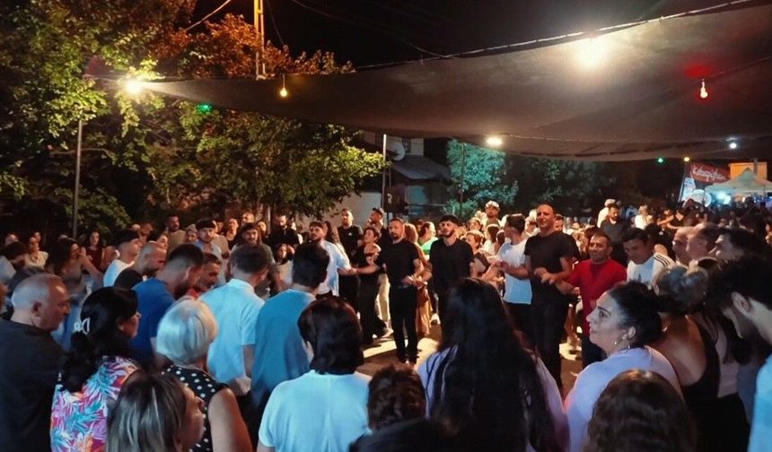Tatlısu'da festival coşkusu yaşanıyor