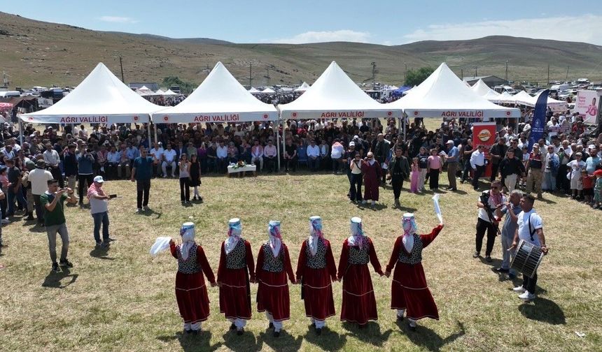 Türkiye'nin en yüksek rakımlı tatlı su gölünde şenlik heyecanı