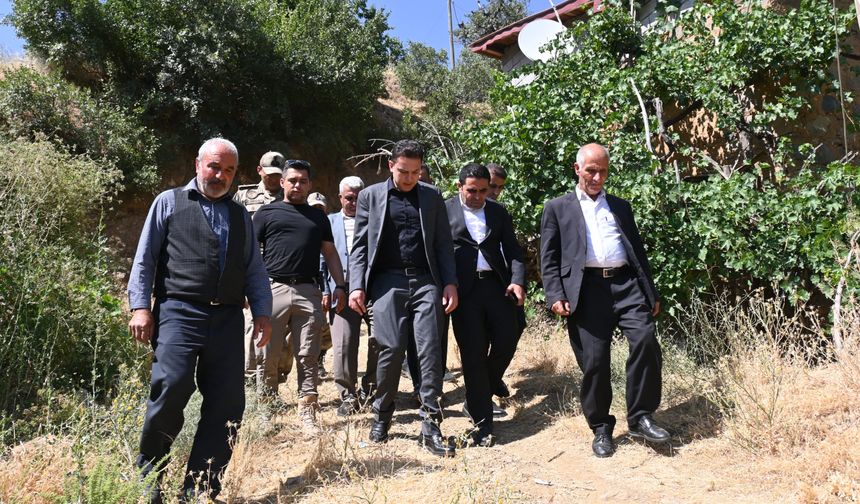 Hizan Kaymakamı Öztürk’ten köy ziyaretleri