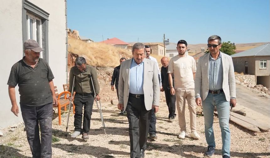Darende'de Üçpınar Mahallesi'ne çevre düzenlemesi