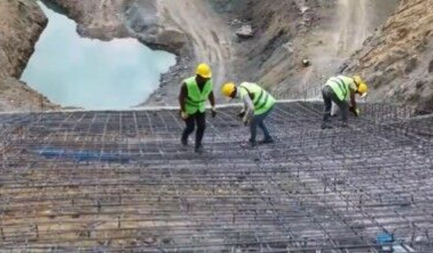 Tarım Bakanı Yumaklı: Erzurum'a 255 milyon TL'lik sulama yatırımını açıkladı