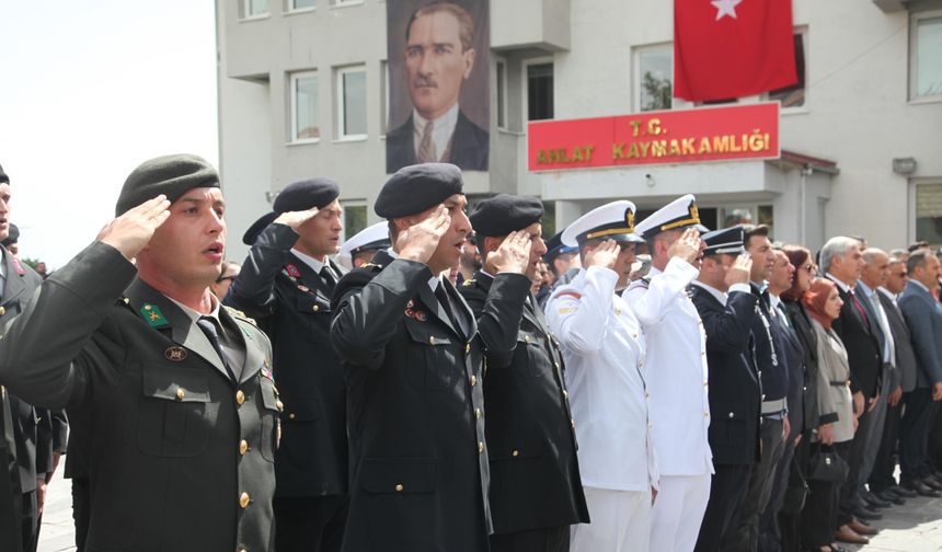 Ahlat’ta 19 Eylül Gaziler Günü törenle kutlandı