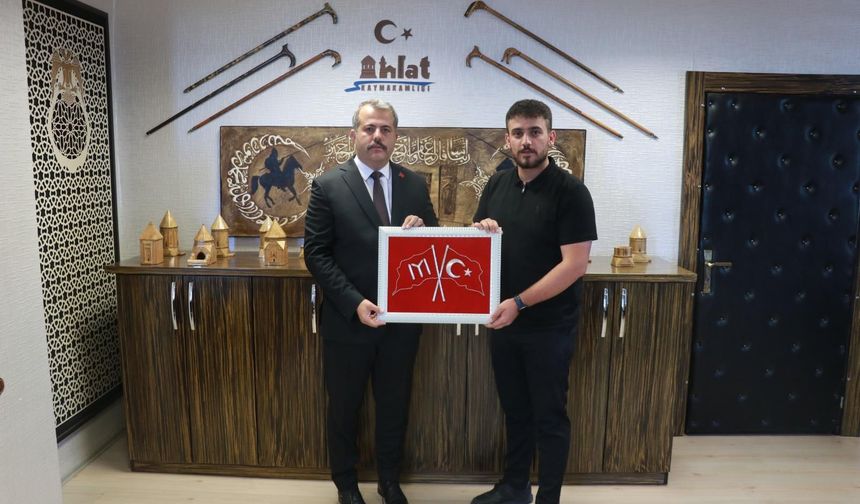 AK Parti Ahlat Gençlik Kolları’ndan Kaymakam Kaya’ya ziyaret