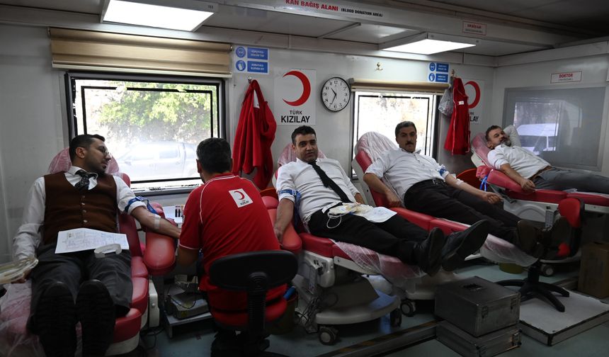 Hizan’da kan bağışı kampanyasına vatandaşlardan destek