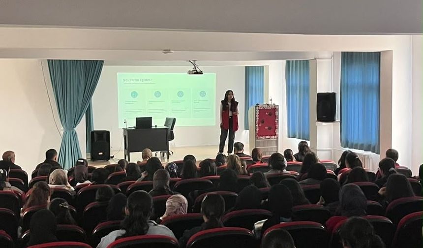 Güroymak’ta öğrencilere sosyal medya ve mahremiyet eğitimi