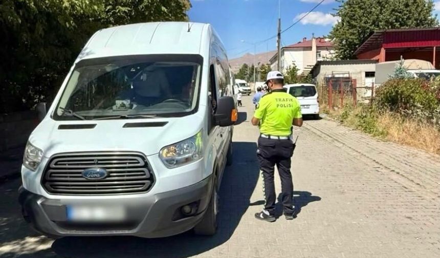 Bitlis’te okul çevrelerinde denetimler sürüyor